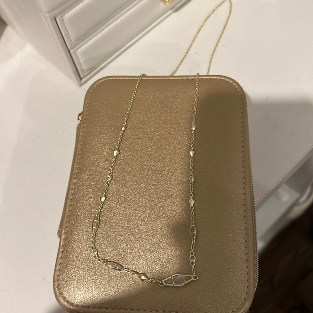 Kendra Scott adjustable gold necklace